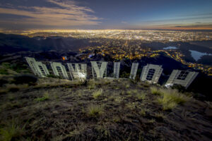Op-Ed: The Hollywood sign is a public treasure, and no one should